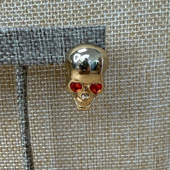 Gold Skull Earrings With Orange Heart-Shaped Eyes For Pierced Halloween & Fall - Picture 6 of 8